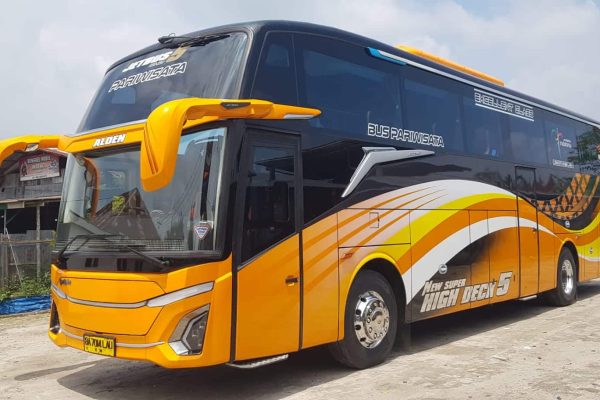 bus pariwisata