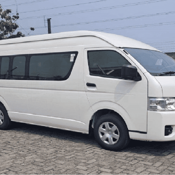 mobil hiace